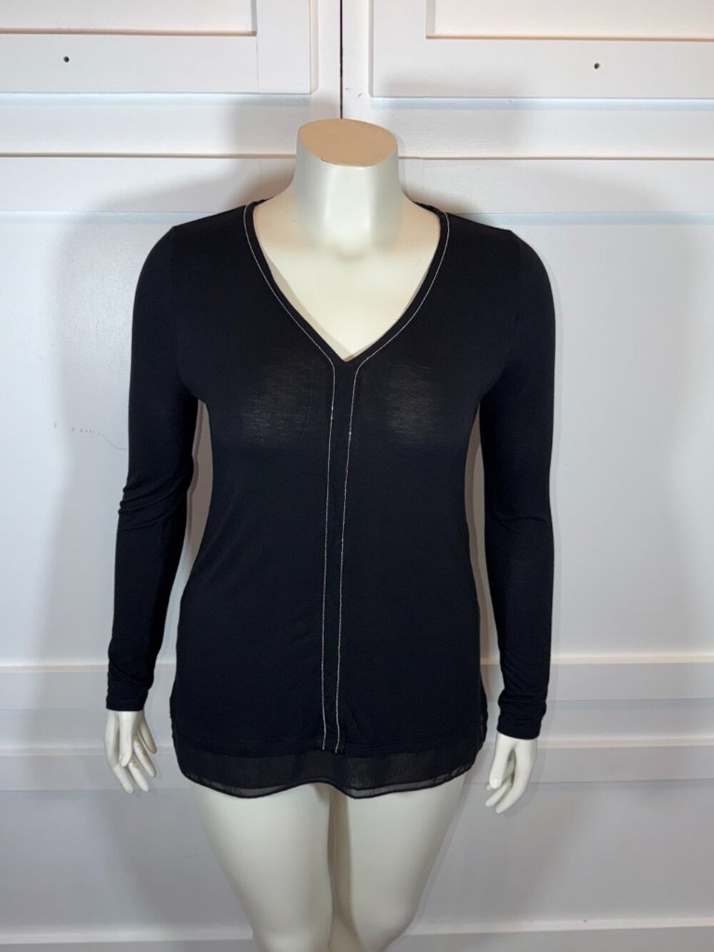 White House Black Market V-Neck Top Women S Black